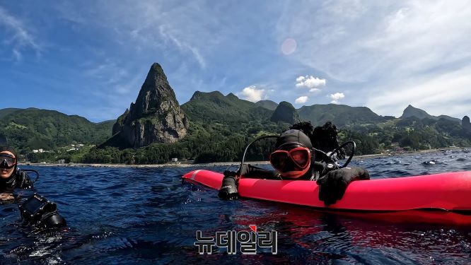 ▲ 경북관광공사는“세계 어디에 내놔도 손색없는 울릉도의 수중 자원을 스쿠버다이빙 콘텐츠로 특화해, 경북만의 차별화된 ‘블루 오션’을 창출하겠다”고 밝혔다.ⓒ뉴데일리