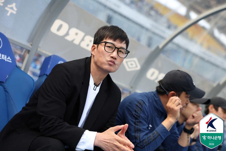 ▲ 이정효 감독의 수원이 시즌 첫 패배를 당했다.ⓒ한국프로축구연맹 제공