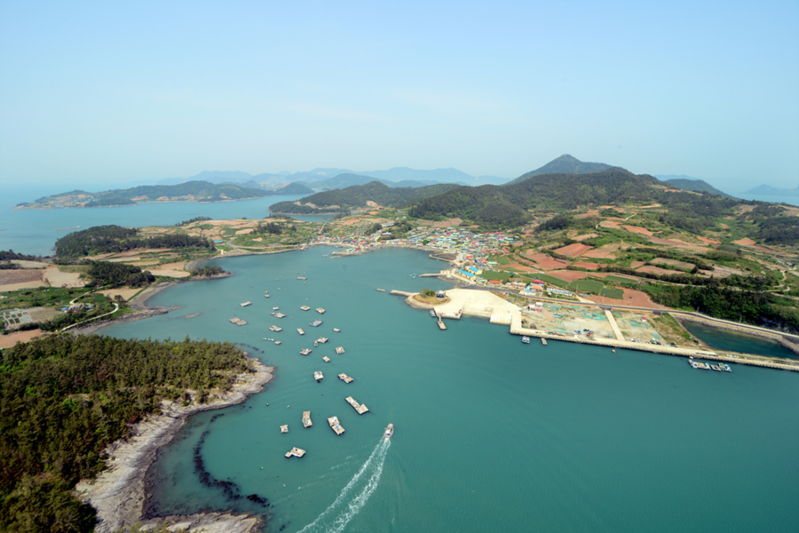 ▲ 여수시는 13일 화정면 낭도 여산마을이 유엔관광청(UN Tourism, 구 UNWTO) 주관 ‘제6회 최우수 관광마을(Best Tourism Villages)’ 공모에서 대한민국 대표 후보로 선정ⓒ여수시 제공