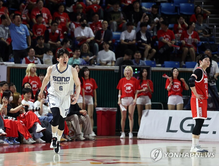 ▲ 22점을 올린 이정현을 앞세운 소노가 6강 PO 2차전에서 SK를 격파했다.ⓒ연합뉴스 제공