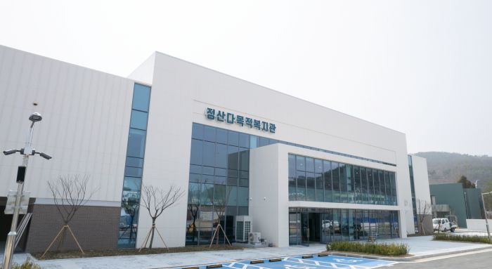 ▲ 6월 개관 앞둔 정산다목적복지관 모습.ⓒ청양군