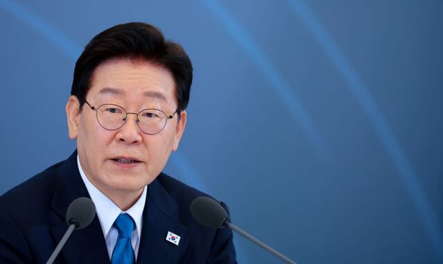 ▲ 이재명 대통령이 15일 청와대에서 열린 규제합리화위원회 제1차 전체회의에서 발언하고 있다. ⓒ뉴시스