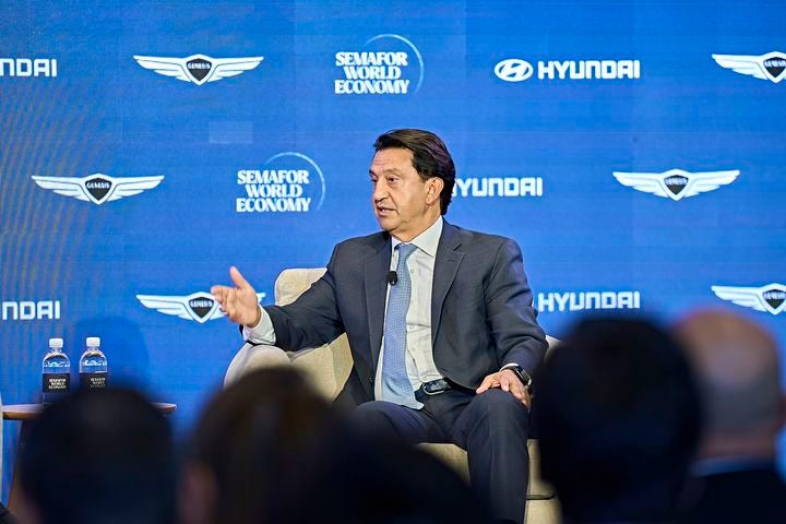 ▲ 호세 무뇨스 현대차 사장이 14일(현지시간) 미국 워싱턴 D.C.에서 열린 세마포 월드 이코노미의 미래 모빌리티 트랙 세션에 연사로 참여해 발언하고 있다.ⓒ현대차