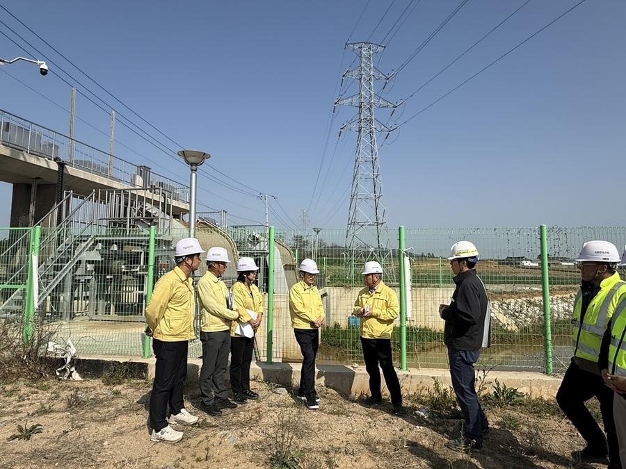 ▲ 피해 우려지역 현장점검 모습ⓒ무안군 제공