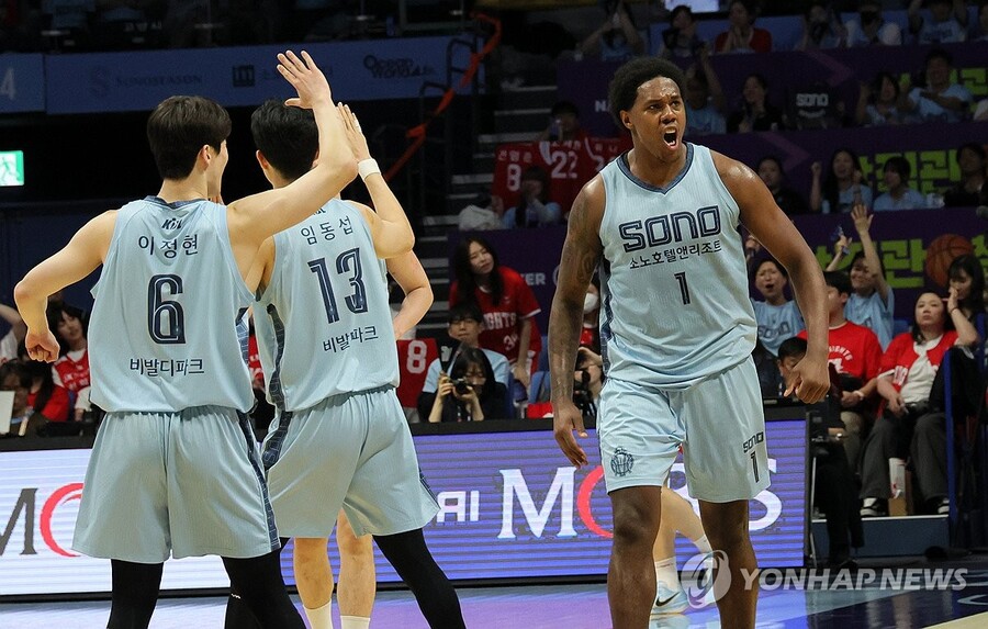 ▲ 소노가 6강 PO 3연승을 달리며 4강 PO 진출을 확정했다.ⓒ연합뉴스 제공