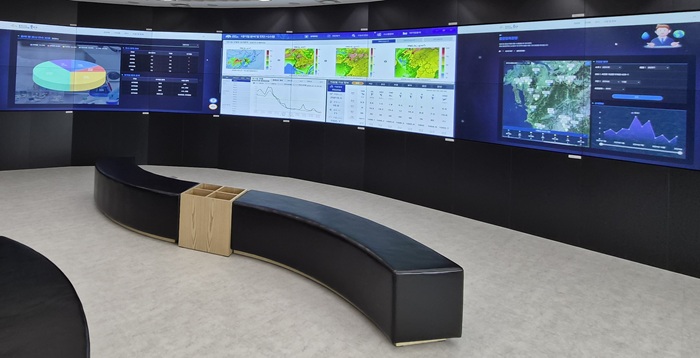 ▲ 대기오염물질 측정 상황실 모습.ⓒ충남도