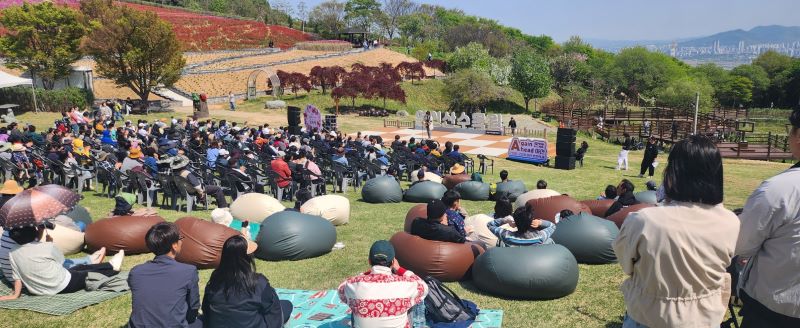 ▲ 지난해 제3회 영인산 철쭉제 모습.ⓒ아산시