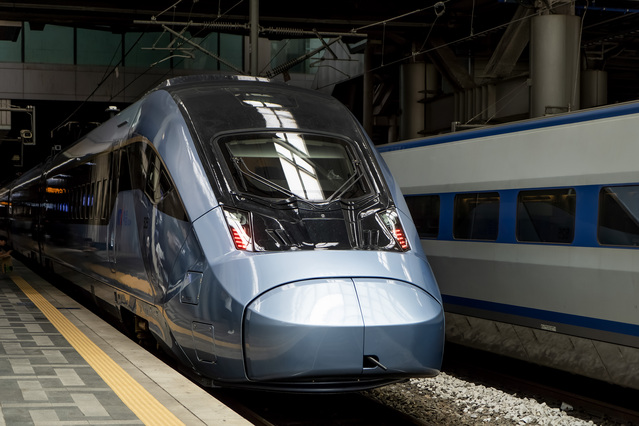 ▲ 현대로템이 제작한 KTX-이음 ⓒ현대로템