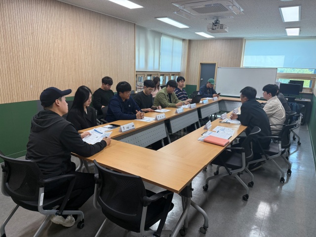 ▲ 개인형 이동장치 운영업체와의 간담회ⓒ평택시 제공