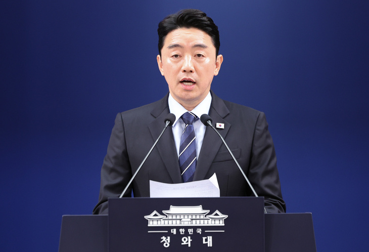 ▲ 강훈식 대통령비서실장이 19일 청와대 기자회견장에서 이재명 대통령의 국회 특별감찰관 임명 절차 개시 재요청 관련 브리핑을 하고 있다. ⓒ연합뉴스