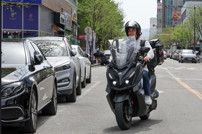 김진태, 생활공약 '내 삶이 특별해지는 약속' 1호 발표 ··· "배달라이더 유류비 지원해 음식값 부담 막을 것"