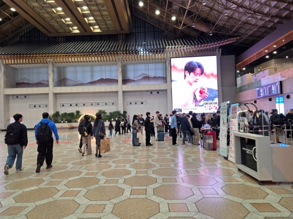 ▲ 15일 오전 7시를 조금 넘긴 시각, 김포공항 국제선 출국장. ⓒ최신혜 기자