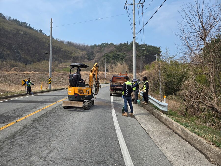 남해군, 321㎞ 도로 대대적 정비…생활체육대축전 대비 총력