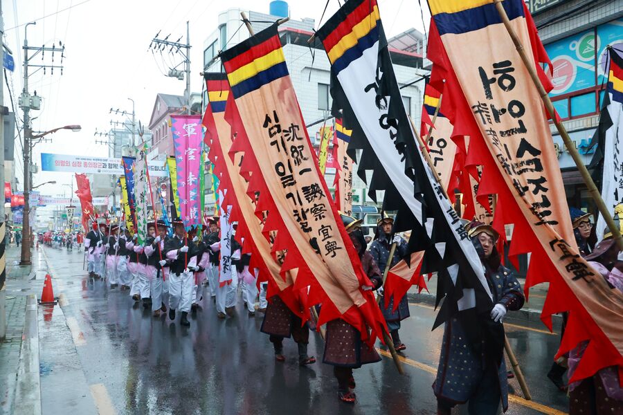 의령군 홍의장군축제, 20만 발길 속 '성료'
