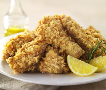 ▲ 국내 주요 치킨 프랜차이즈 3사가 정부의 물가 안정 정책 기조에 발맞춰 일제히 가격 인상에 선을 그었다. ⓒBBQ