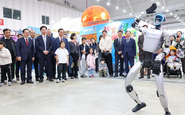 ▲ ‘대전사이언스페스티벌’ 37만 명 방문 속 성황리 폐막 모습.ⓒ대전시