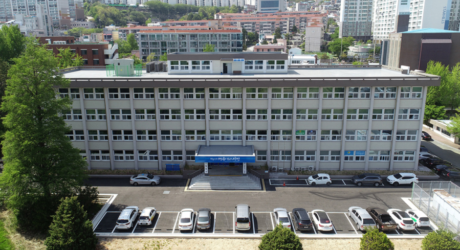 ▲ 여수시는 지역 어업인의 경영 부담을 완화하고 안정적인 어업환경을 조성하기 위해 ‘수산정책보험 지원사업’을 추진한다.ⓒ여수시 제공