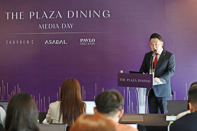 ▲ 조용기 한화푸드테크 대표이사가 더 플라자 다이닝에 대해 설명하고 있다.ⓒ한화푸드테크