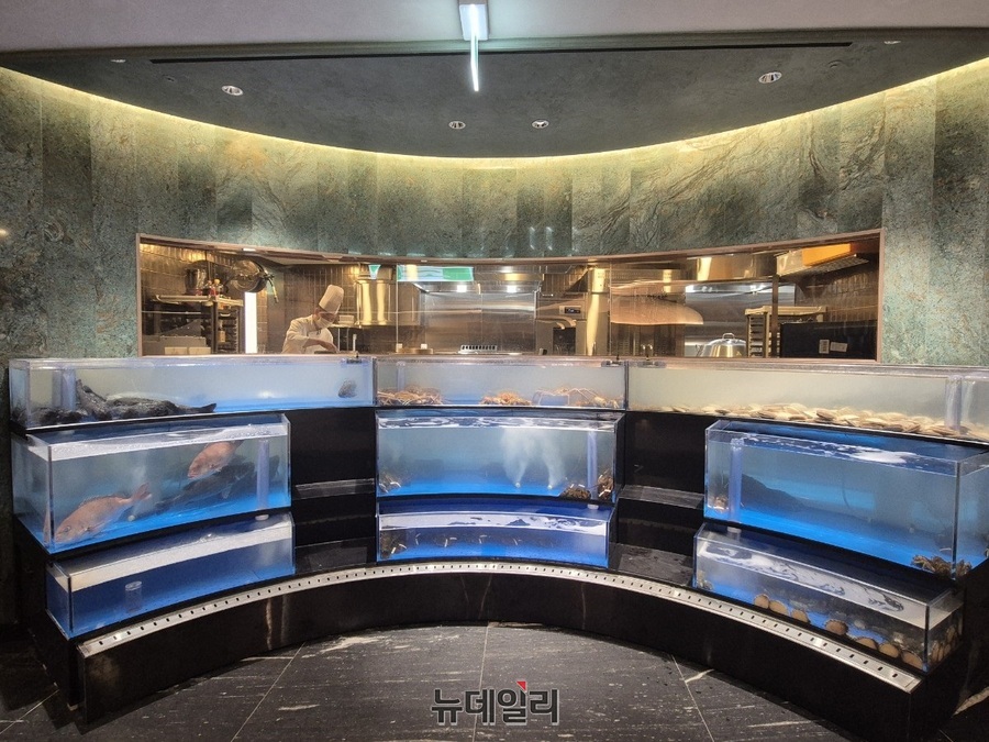 ▲ 도원·S 입구 전경. 현재 가오픈 중으로, 정식 오픈 뒤에는 더욱 다양한 식재료들이 고객을 맞게 된다.ⓒ조현우 기자