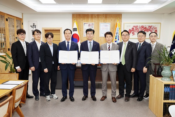 ▲ 음성군·충북교육청, 무극중학교 학교복합시설 건립 실시협약 체결