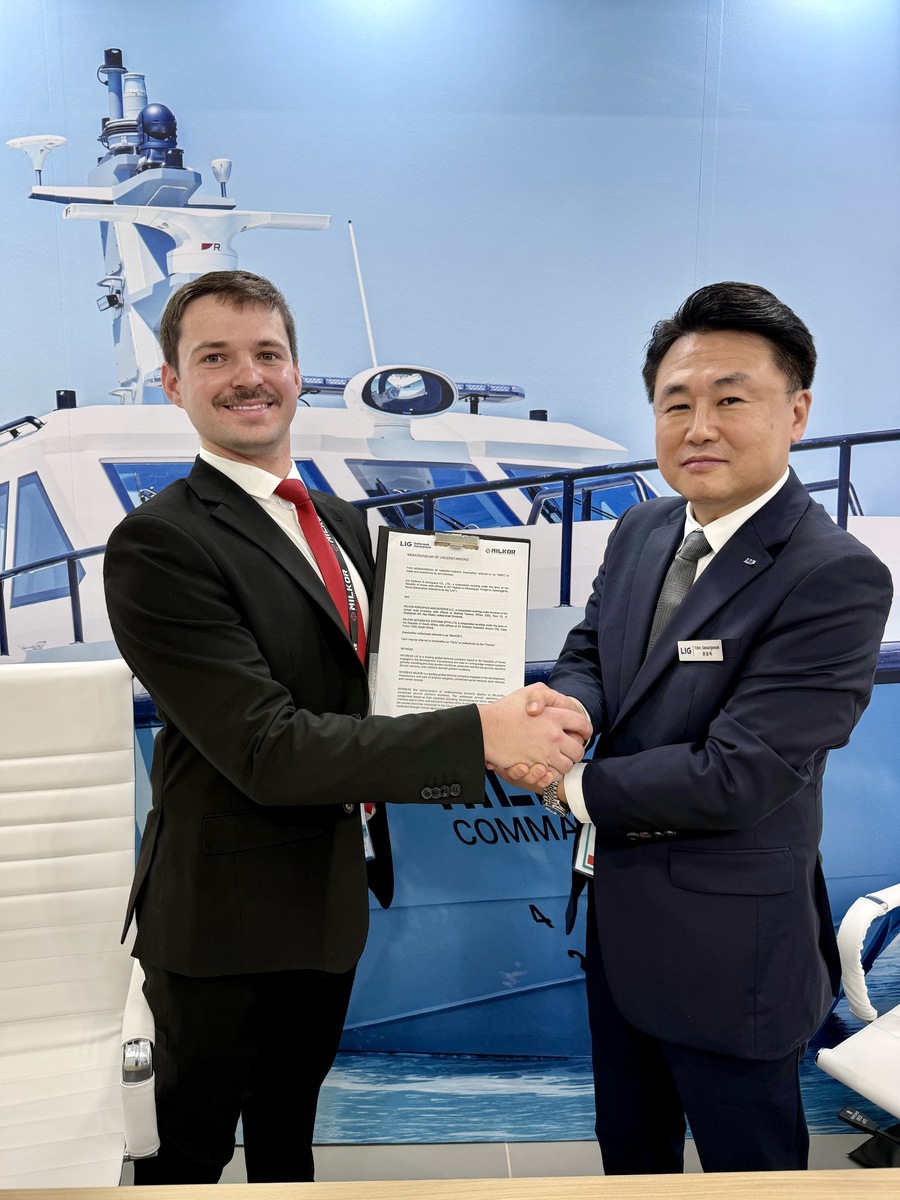 ▲ LIG 디펜스&에어로스페이스가 남아프리카공화국의 방위산업체 밀코르와 미래 무인 항공플랫폼 및 통합 임무장비 기술 협력을 위한 업무협약을 체결했다. ⓒLIG 디펜스&에어로스페이스