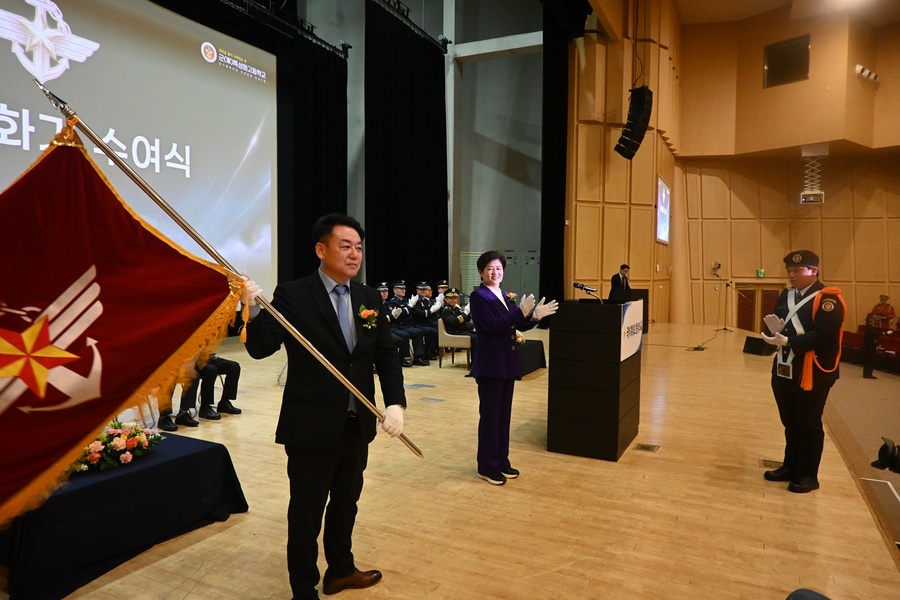 ▲ 대구광역시교육청은 지난 15일 대구 엑스코 오디토리움에서 ‘2026년 군 특성화고 합동발대식’을 개최했다. 조일고등학교가 주최한 이번 행사에는 경북기계공업고·대구공업고·대구일마이스터고·영남공업고·상서고 등 대구권역 6개 군 특성화고가 참여해 교육 과정의 본격적인 시작을 알렸다.ⓒ조일고