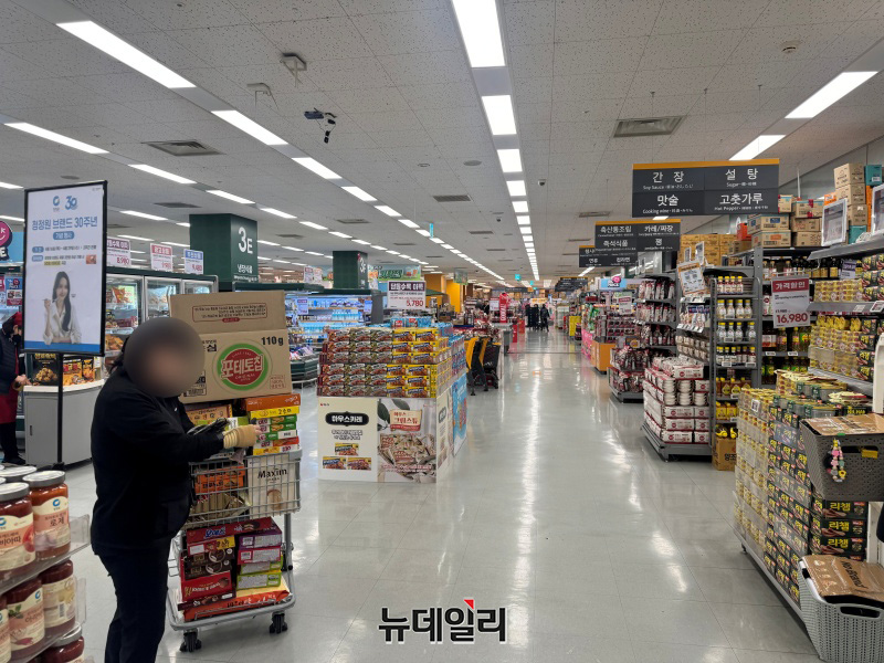 ▲ 22일 오전 서울 영등포구에 위치한 대형마트 전경. ⓒ임찬웅 기자