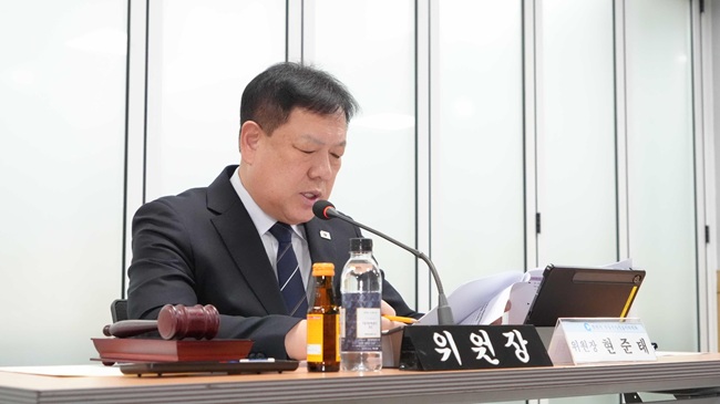 ▲ 춘천시가 22일 시청 다목적회의실에서 부동산가격공시위원회를 개최했다. ⓒ춘천시