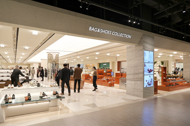 ▲ 캐주얼·여성·잡화·슈즈 매장으로 구성된 대구 신세계백화점 7층 매장 ⓒ신세계백화점