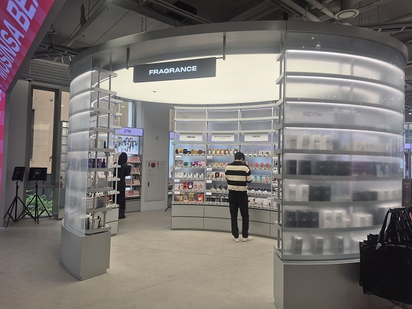 ▲ 무신사 메가스토어 성수 2층에 위치한 뷰티존 ⓒ김보라 기자