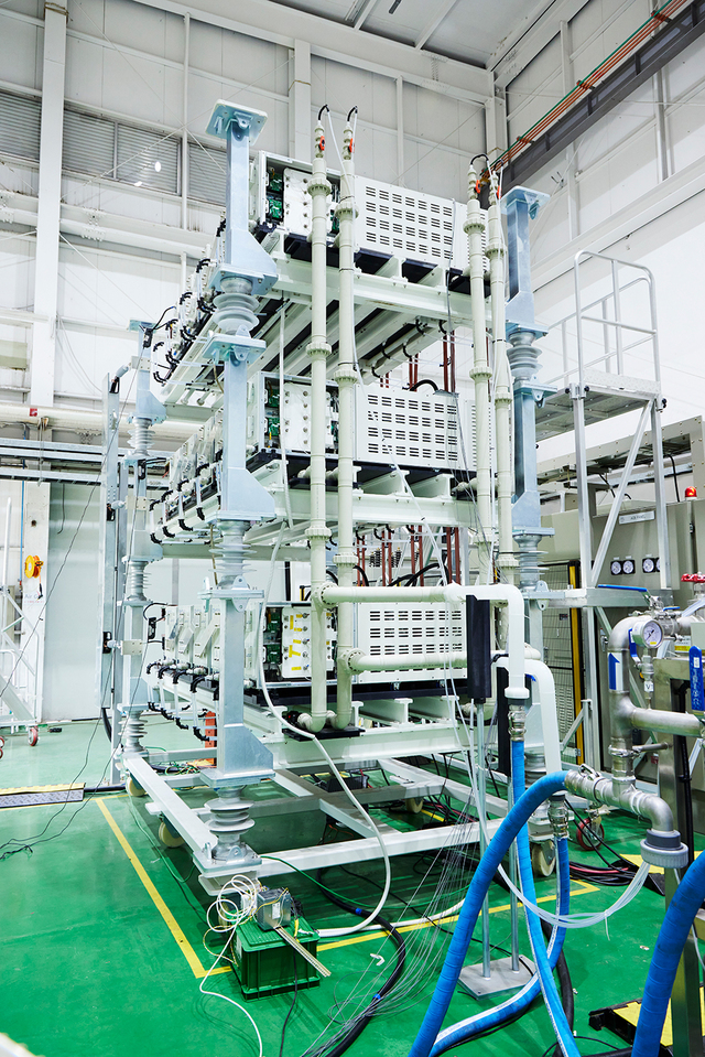 ▲ 효성중공업이 세계 최초로 개발한 22.9kV SST ⓒ효성중공업