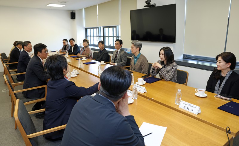 ▲ 문화체육관광부는 27일 자로 한국문화예술위원회 9기 신임 위원 8명을 위촉했다.ⓒ문체부