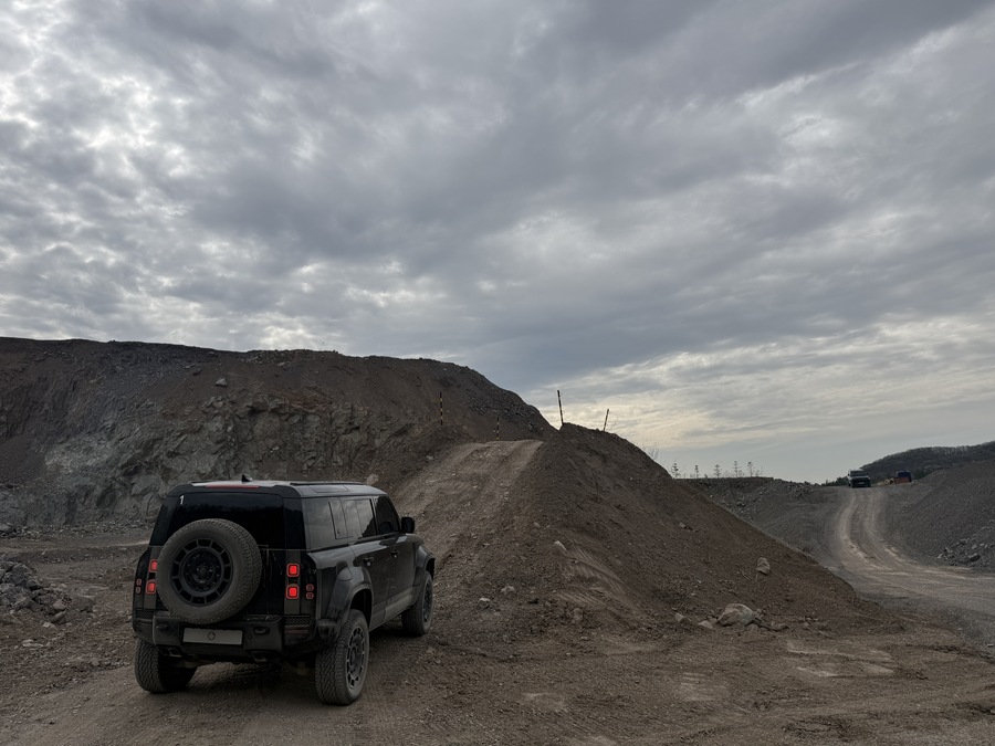 ▲ 디펜더 옥타 블랙.ⓒ김서연 기자
