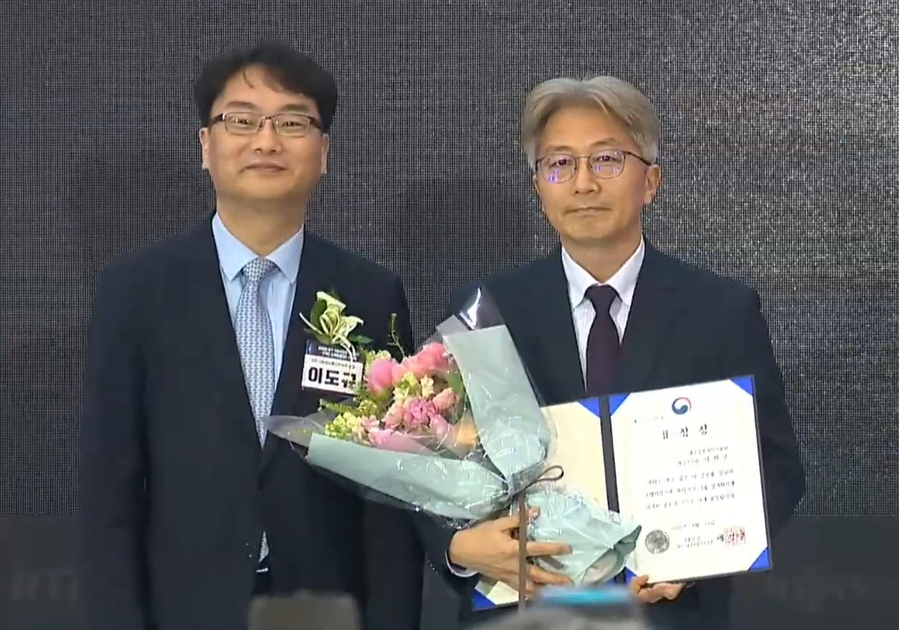 DGIST 이현준 책임연구원, 반도체 열 분석 국산화로 '장관 표창' - 뉴스 썸네일 이미지