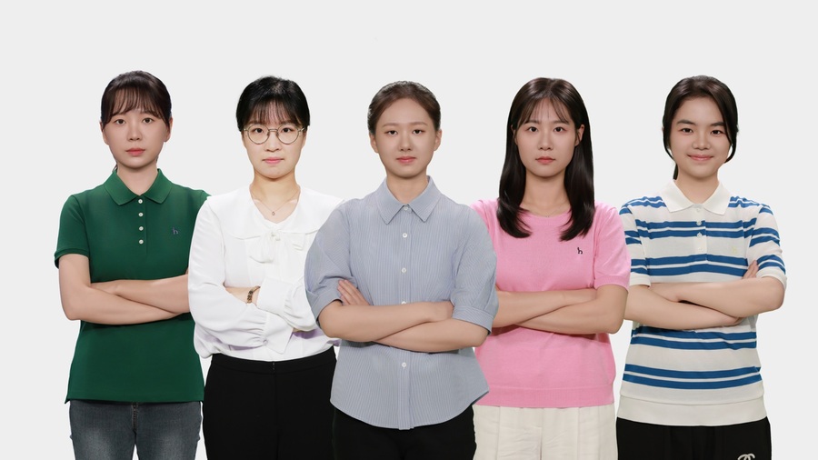 ▲ 왼쪽부터 김채영, 최정, 김은지, 오유진, 스미레.ⓒ한국기원 제공