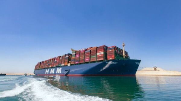 '건조계약 맺었는데 자금지원 반려' … "해운·금융 '원팀' 꾸려야 中 넘는다