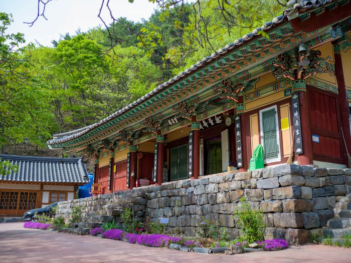 ▲ 보물 지정으로 예고된 금산 영천암 무량수각 모습.ⓒ충남도