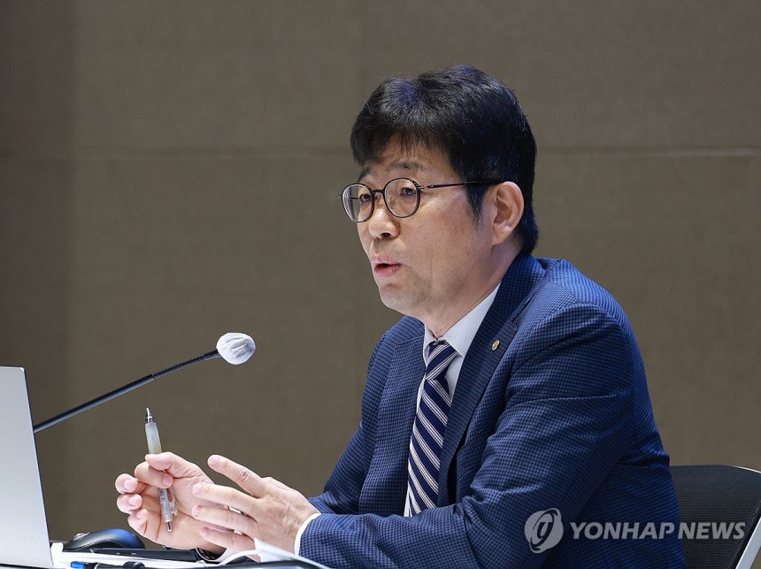 ▲ 유상대 한국은행 부총재. ⓒ연합뉴스.
