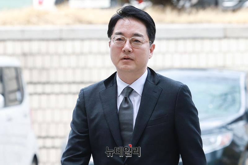 ▲ 심우정 전 검찰총장(당시 법무부 차관)이 지난 3월 31일 오후 서울 서초구 서울중앙지방법원에서 열린 '이종섭 호주 도피 의혹' 첫 공판에 출석하고 있다. ⓒ이종현 기자