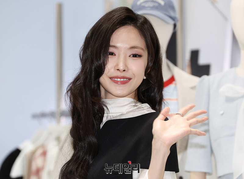 [영상] 손나은 '미모가 브랜드'