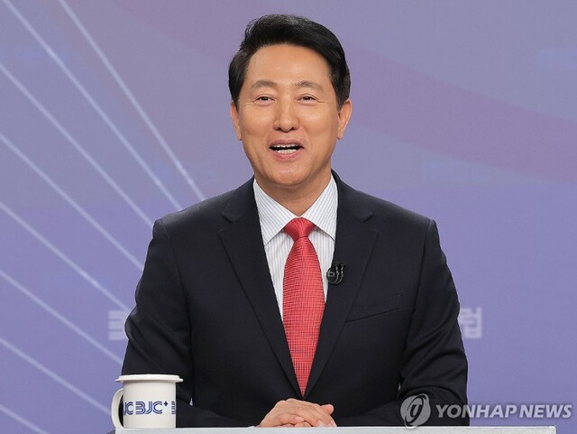 ▲ 국민의힘 오세훈 서울시장 후보가 11일 경기 고양시 MBN미디어센터에서 열리는 한국방송기자클럽 초청 토론회에 앞서 리허설을 하고 있다. ⓒ연합뉴스