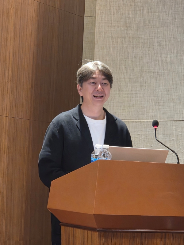 ▲ 김용경 여기어때 브랜드실장이 지난 9일 오전 강원 고성 소노 델피노에서 열린 ‘여기어때 콘서트팩 고성’ 간담회에서 발언하고 있다.ⓒ최신혜 기자