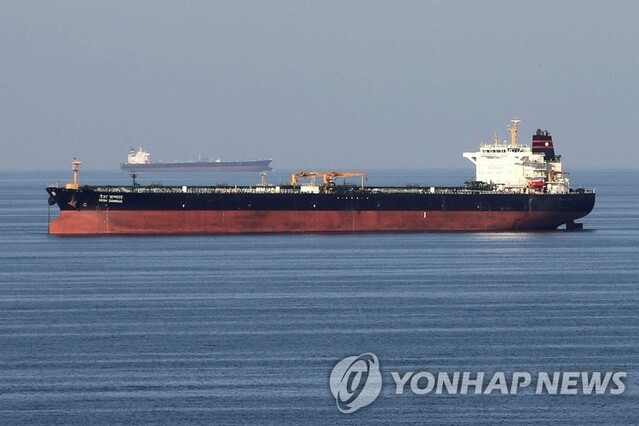 ▲ 호르무즈 해협의 유조선. 출처=로이터ⓒ연합뉴스