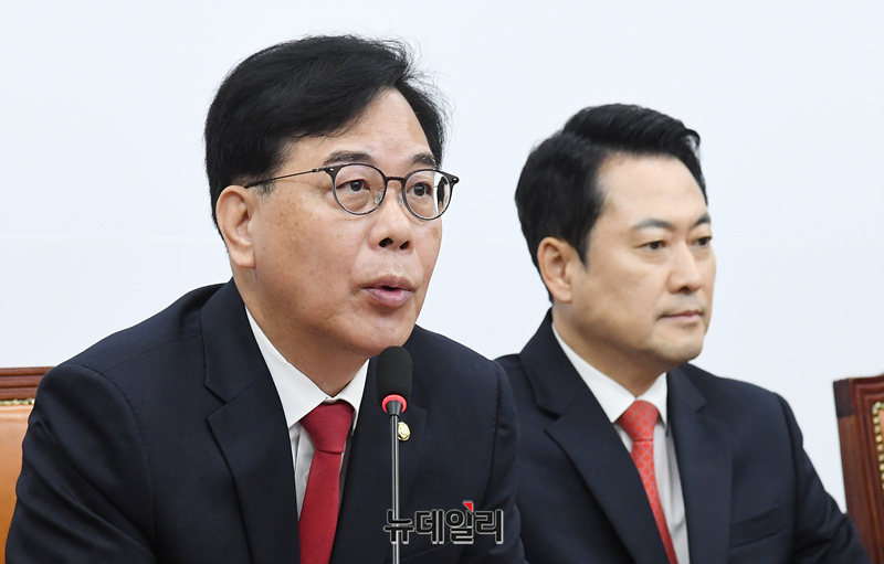▲ 송언석 국민의힘 원내대표가 11일 오전 국회에서 열린 최고위원회의에서 모두발언을 하고 있다. ⓒ이종현 기자