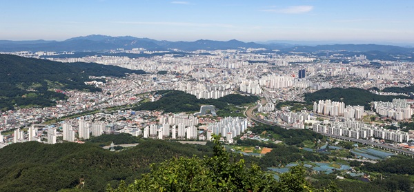 ▲ 식장산에서 바라본 대전전경.ⓒ동구