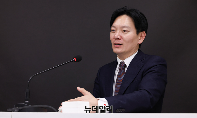 ▲ 쌍방울 대북송금 사건 수사 과정에서의 규정 위반을 이유로 징계가 청구된 박상용 인천지검 부부장검사가 지난 13일 오후 뉴데일리와 인터뷰를 하고 있다. ⓒ서성진 기자
