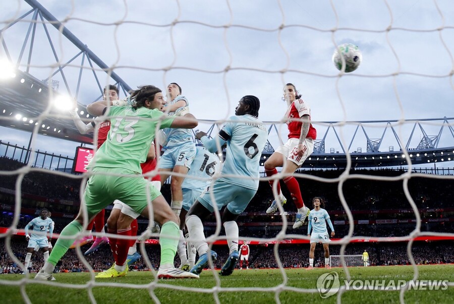 ▲ 아스널이 EPL 37라운드에서 번리를 꺾고 우승에 가깝게 다가섰다.ⓒ연합뉴스 제공