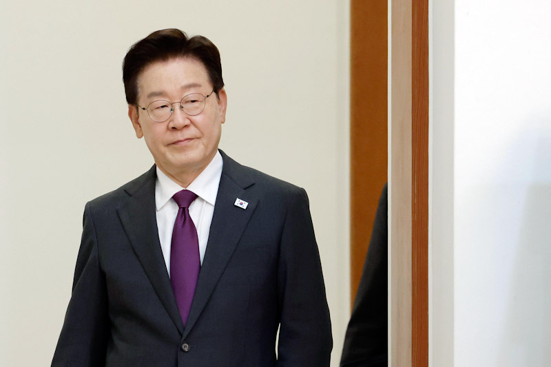 ▲ 이재명 대통령이 21일 청와대에서 열린 수석보좌관회의에 입장하는 모습. ⓒ뉴시스