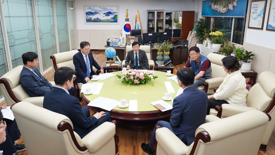 ▲ 여수시가 지난 26일 2026여수세계섬박람회 조직위원회와 입장권 사전구매 약정을 체결했다.ⓒ여수시 제공