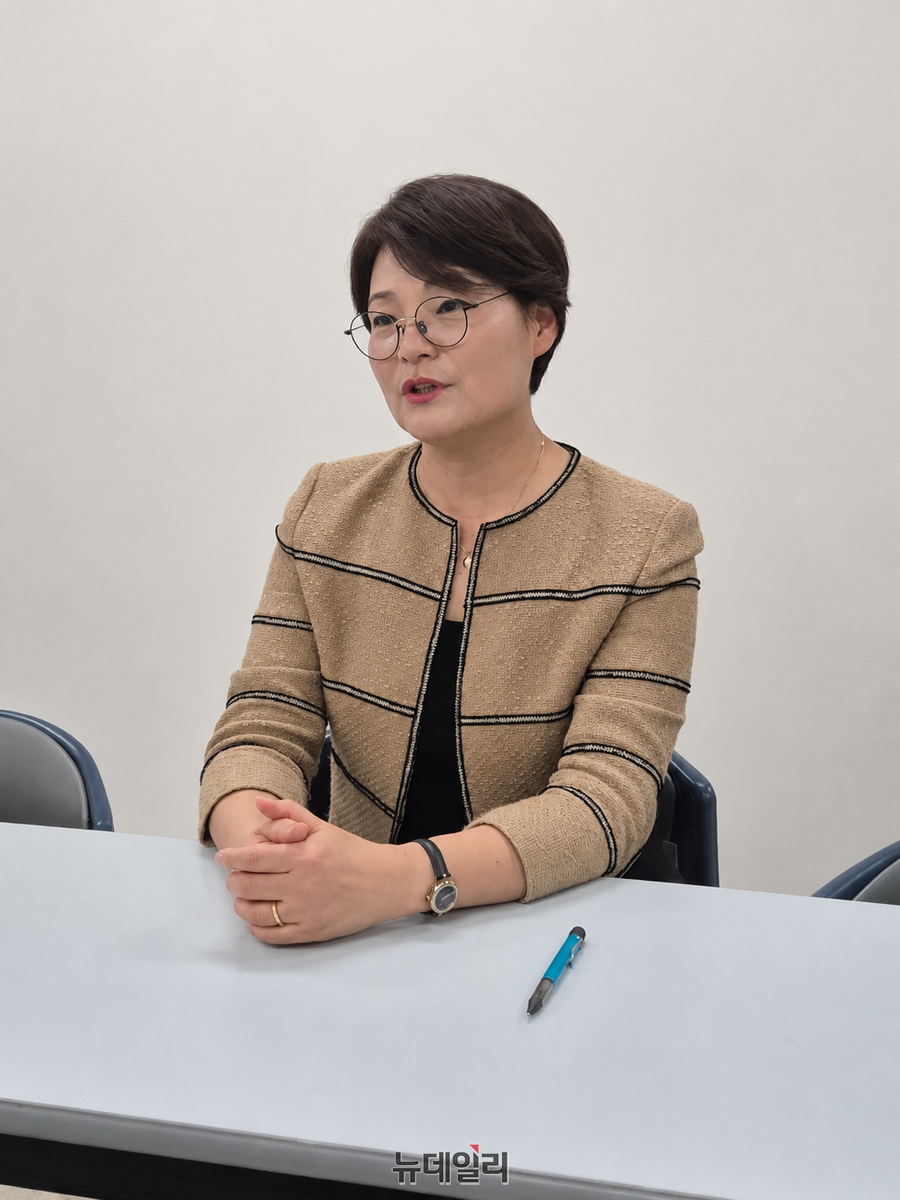 ▲ 유정인 선생님이 구몬 남양주지국에서 인터뷰를 진행하고 있다.ⓒ조현우 기자